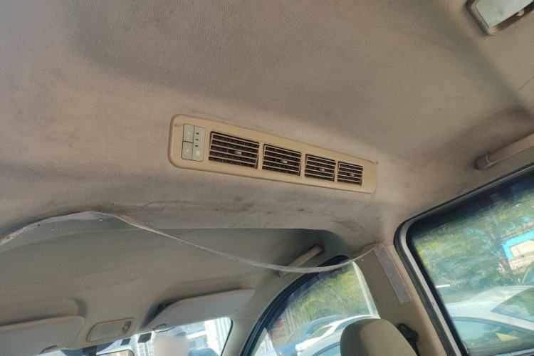 Used Wuling Rongguang V 2015 1.2L Standard Version Headliner