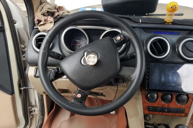 Used CHANGAN KAICHENG Ounuo S 2012 1.3L Base Version
