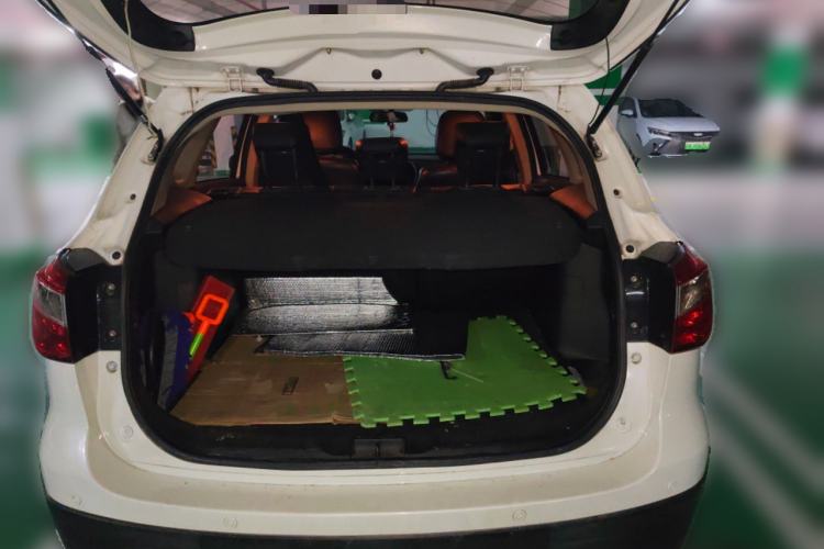 Used Suzuki S-Cross 2014 1.6L CVT Two-Wheel Drive Elite Version Trunk