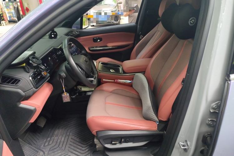 Used Nio EC6 2020 615 km Signature Edition Left Front Seat