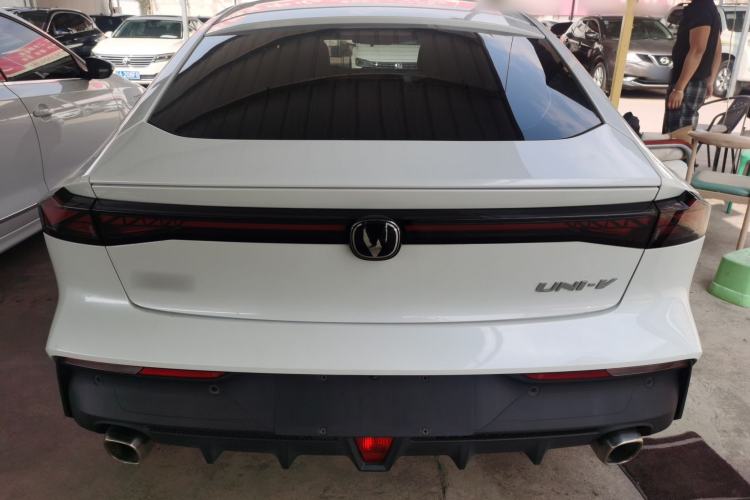 Used CHANGAN UNI-V 2022 1.5T Prestige Version