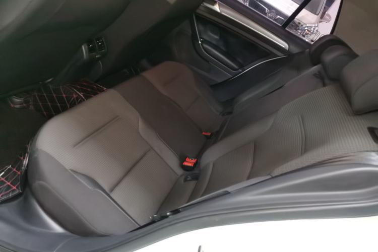 Used Volkswagen Golf 2017 230TSI Automatic Comfort Edition – Celebrating Milestone of One Million Units Left Rear Seat