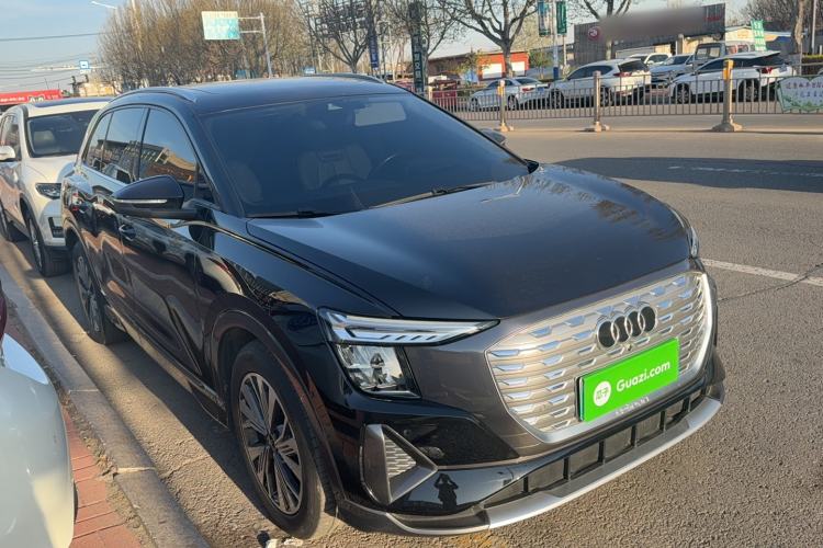 Used Audi Q5 e-tron 2023 40 e-tron Shining Edition Brocade Suit Exterior 3