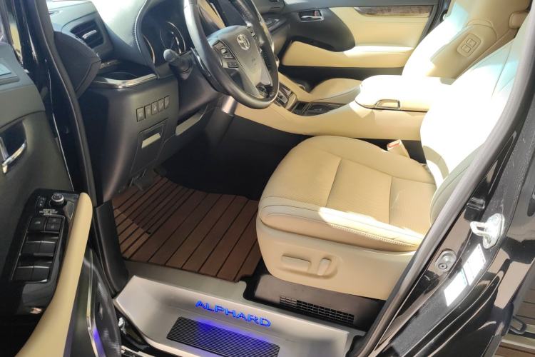 Used Toyota Alphard 2021 Dual-Engine 2.5L Prestige Edition
