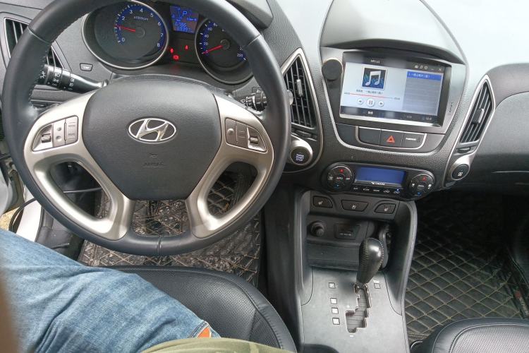 Used Hyundai ix35 2015 2.0L Automatic 2WD Smart Type China IV
