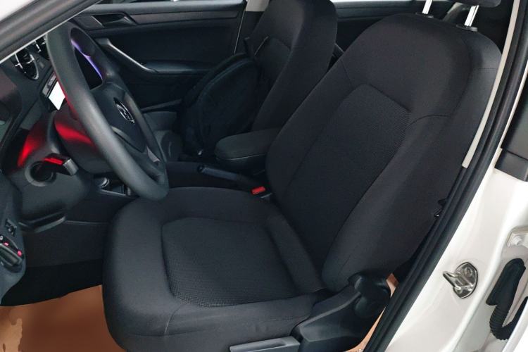 Used Volkswagen Jetta 2019 Dream Edition 1.5L Manual Fashion Version Left Front Seat