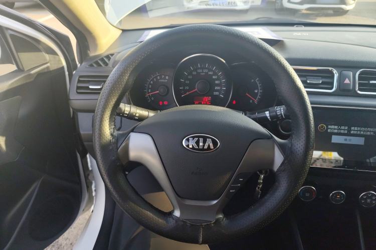 Used Kia K2 2015 Sedan 1.4L MT GLS