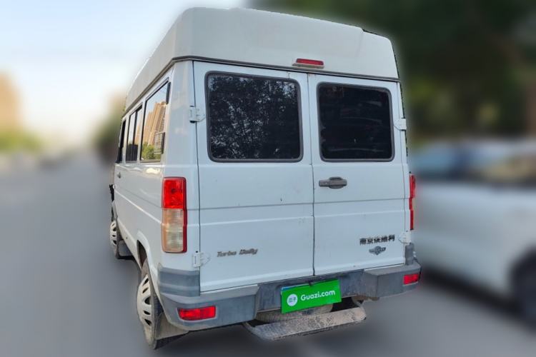 Used Iveco Daily 2014 2.5T-A35 NJ6484ACM47Z4
