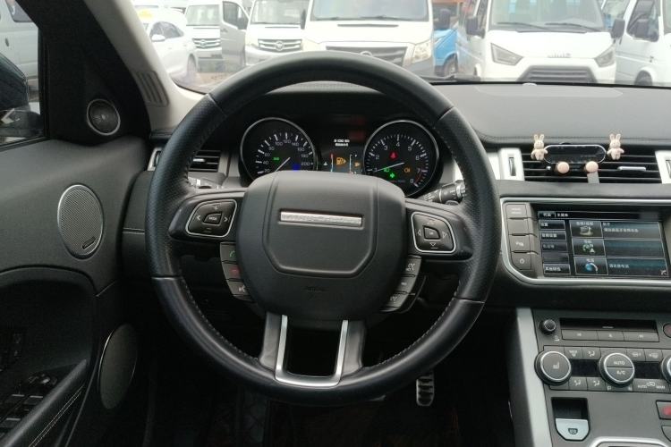 Used Land Rover Range Evoque 2015 2.0T Five-Door Sporty Edition Steering Wheel