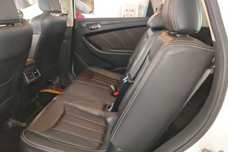 Used Dongfeng Fengon 580 2017 1.5T CVT Smart Connectivity Model
