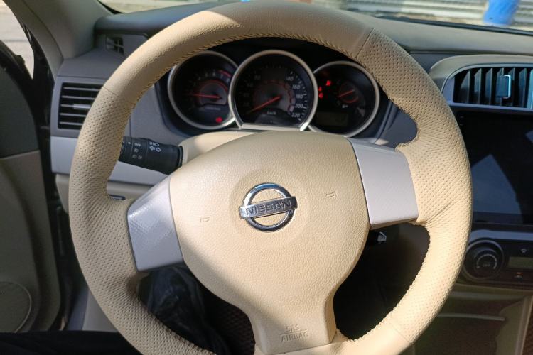 Used Nissan Sylphy 2012 Classic 1.6XE Manual Comfort Edition Steering Wheel