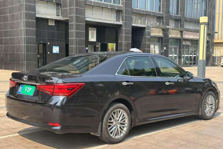 Used Toyota Crown 2017 2.0T Sport Edition Exterior 5