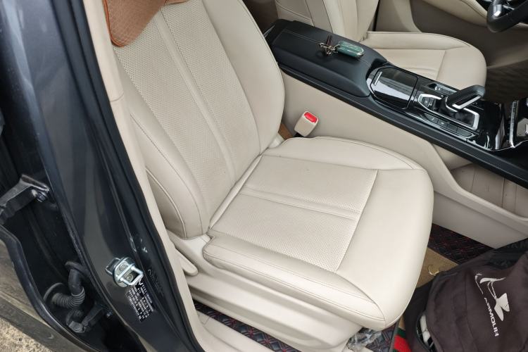 Used Wuling Victory 2022 1.5T CVT Flagship Edition Right Front Seat