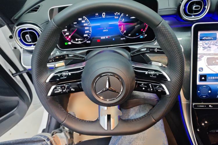Used Mercedes-Benz C-Class 2024 Second Facelift C 260 L Starry Night Sport Edition Steering Wheel