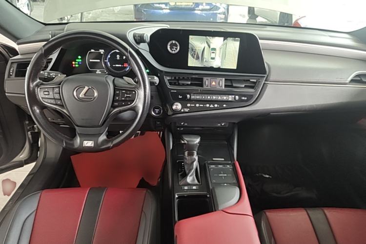 Used Lexus ES 2021 300h F SPORT

