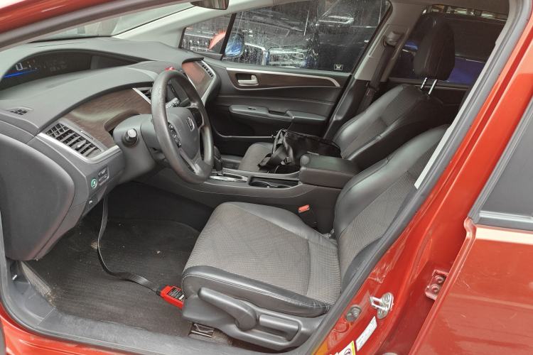 Used Honda Jade 2013 1.8L automatic Comfort version 5 seats Left Front Seat