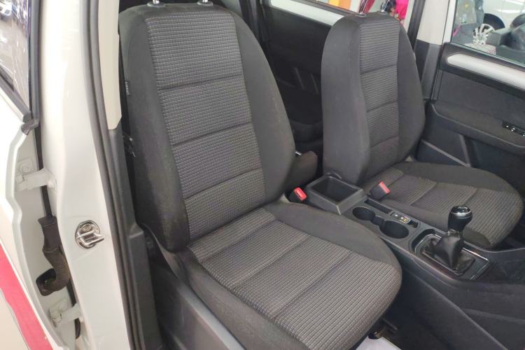 Used Volkswagen Touran 2016 Volkswagen Touran L 280TSI Manual Trend Edition
