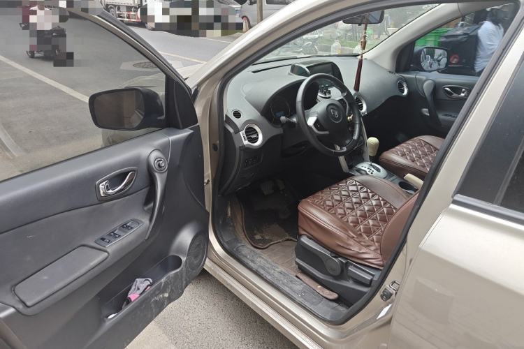 Used Renault Koleos 2013 2.5L Two-Wheel-Drive Urban Edition
