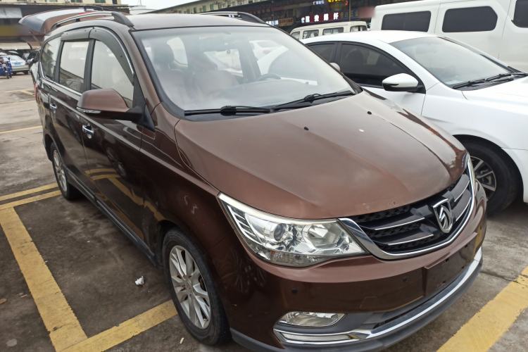 Used Baojun 730 2016 1.5T Manual Comfort Version 7 Seats Front Right 45 Deg