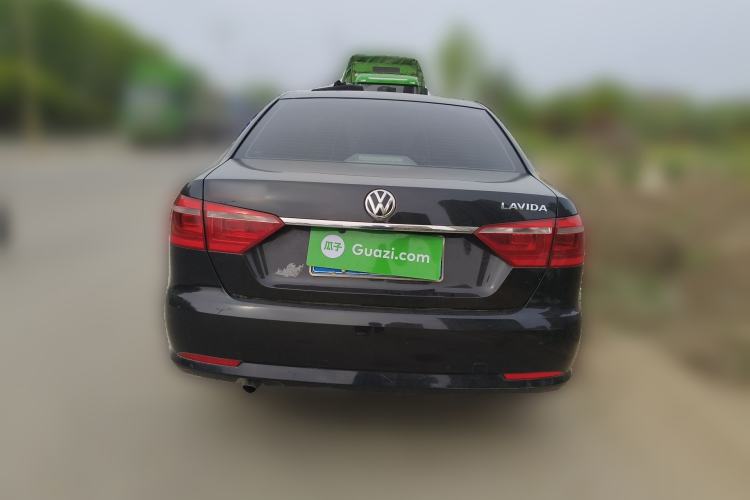 Used Volkswagen Lavida 2015 1.6L Manual Fashion Edition Rear