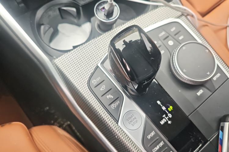 Used BMW 3 Series 2021 325i M Sport Night Edition package Gear Lever