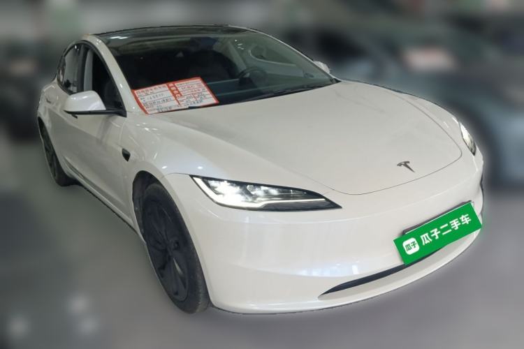 Used Tesla Model 3 2023 Rear-Wheel-Drive Version Front Right 45 Deg