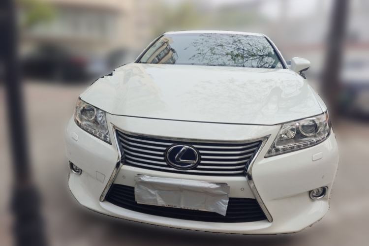 Used Lexus ES 2014 300h Elite Edition
