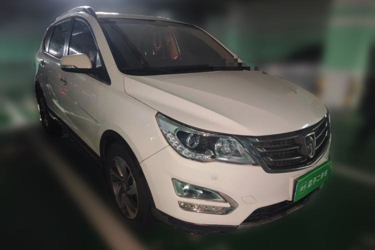 Used Baojun 560 2016 1.5T Manual Luxury Model Front Right 45 Deg