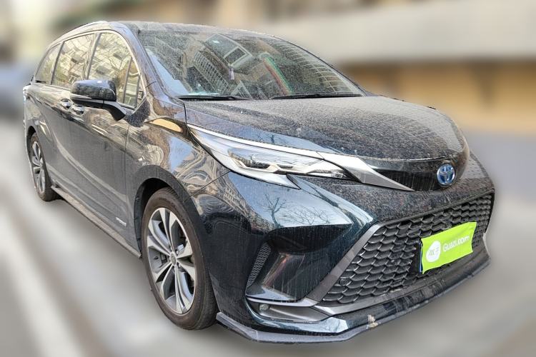 Used Toyota Granvia 2022 2.5L Hybrid Prestige Edition Front Right 45 Deg