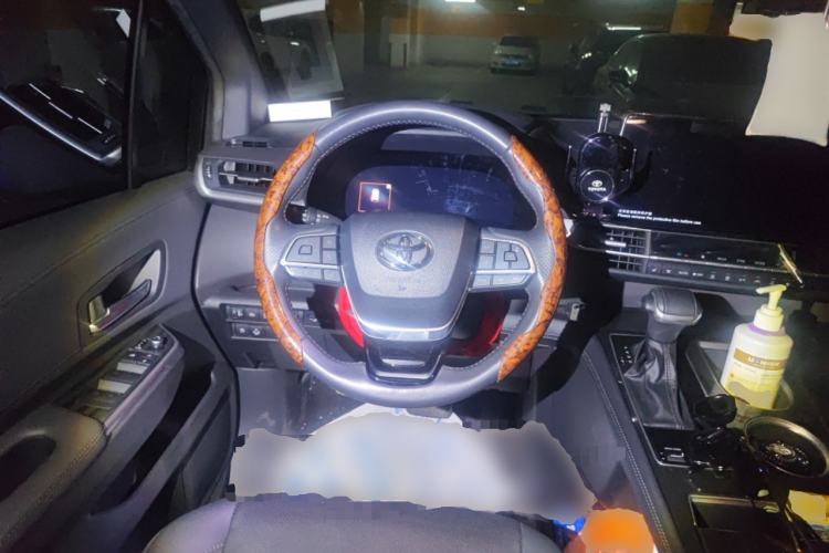 Used Toyota Sienna 2023 2.5L Hybrid Ultimate Edition
