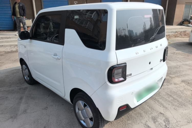 Used Geely Galaxy Panda 2024 Panda Mini 200km Endurance Bear

