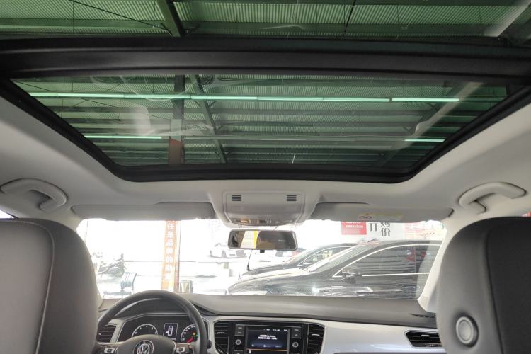 Used Volkswagen T-ROC 2020 280TSI DSG Two-Wheel Drive Advanced Version