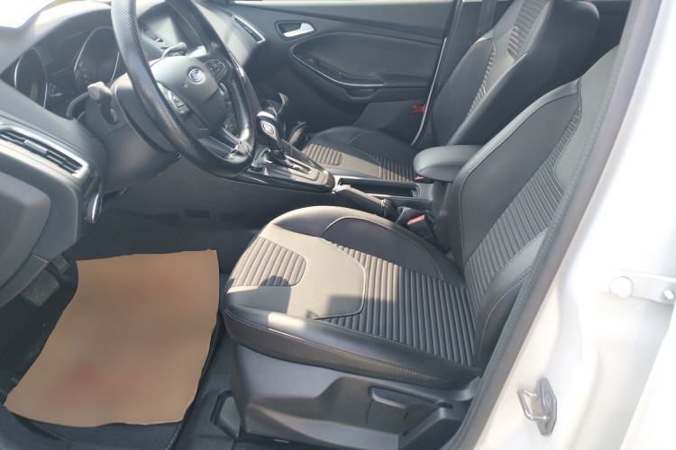 Used Ford Focus 2018 Hatchback Classic 1.6L Automatic Trendy SmartDrive Edition