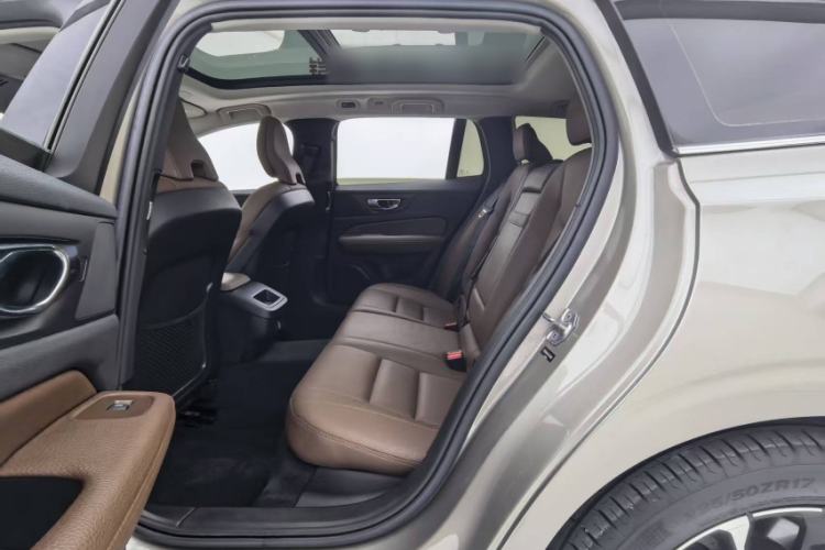 Used Volvo V60 2020 T4 Zhiyi Luxury Edition