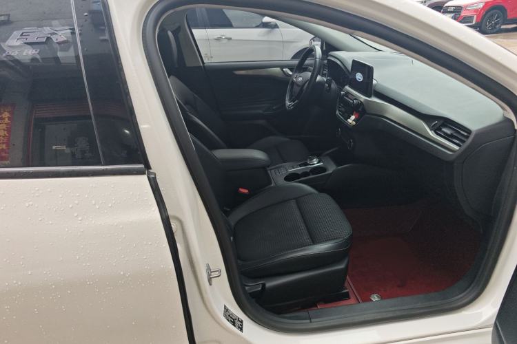 Used Ford Focus 2020 Sedan EcoBoost 180 Automatic Trend Edition Right Front Seat