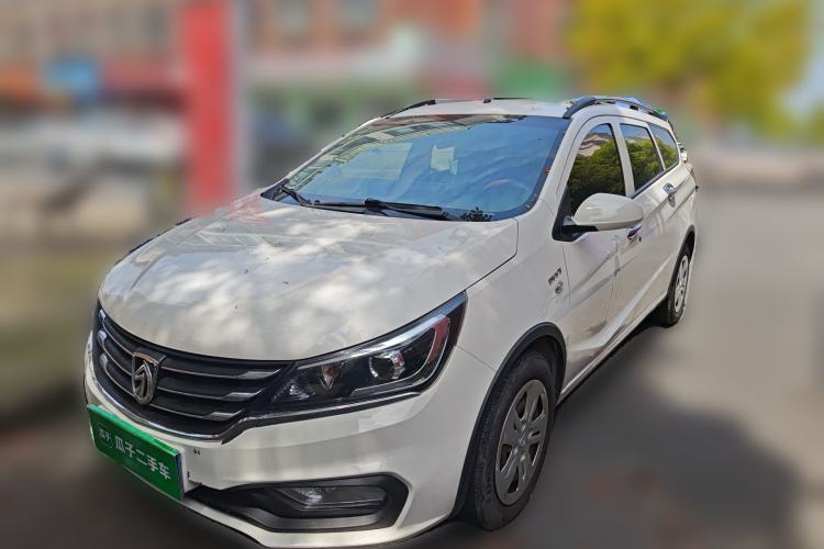 Used Baojun 310W 2017 1.5L Manual Comfort Version China VI Emission Standard