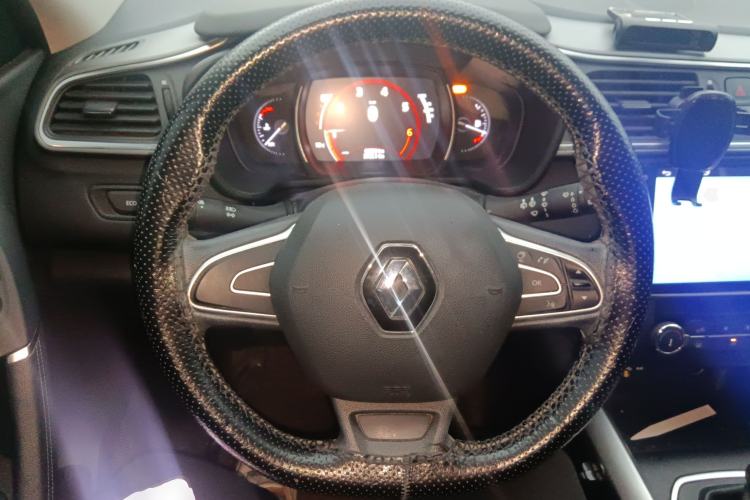 Used Renault Kadjar 2016 2.0L Two-Wheel Drive Comfort Edition Steering Wheel