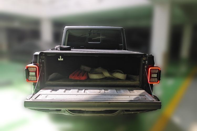 Used Jeep Gladiator 2022 3.6L Pioneer Edition Trunk