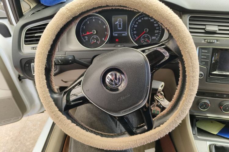 Used Volkswagen Golf 2015 1.4TSI Manual Comfort Model
