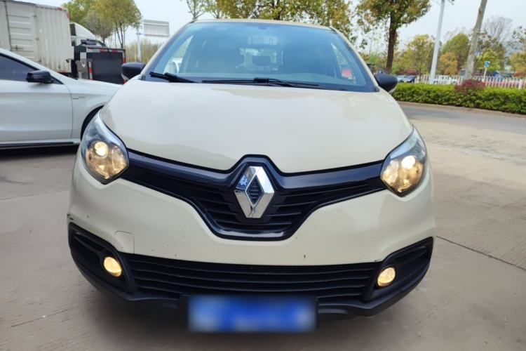 Used Renault Captur 2015 1.2T Automatic Standard Edition
