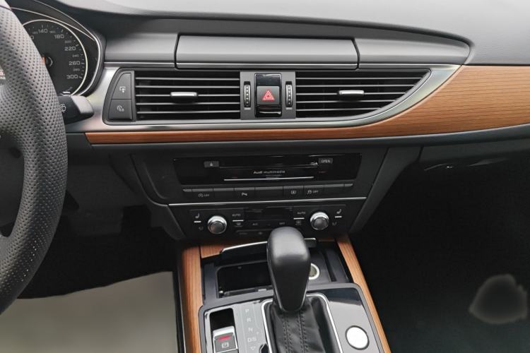 Used Audi A6L 2018 30th Anniversary Edition 30 FSI Style Model
