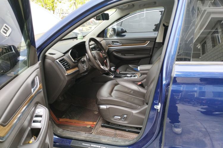 Used Roewe RX8 2018 30T Smart Connectivity All-Wheel Drive Supreme Edition Left Front Seat