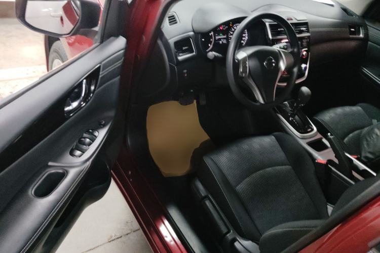 Used Nissan Tiida 2016 1.6L CVT Cool Dynamic Edition
