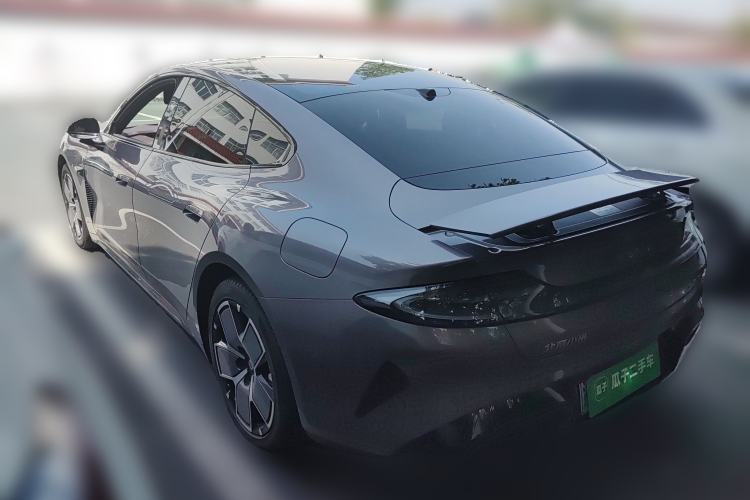 Used Xiaomi Auto SU7 2024 Four-Wheel Drive Ultra-Long Range Advanced Intelligent Driving Max Edition