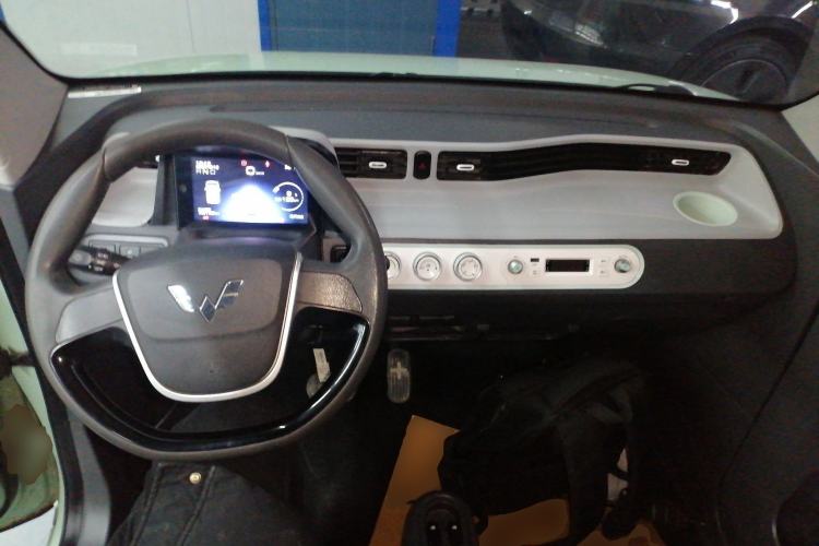 Used Wuling Hongguang MINIEV 2022 Macaron Premium Model – Lithium Iron Phosphate