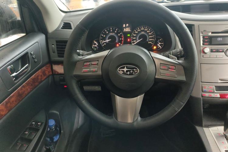 Used Subaru Outback 2010 2.5i Luxury Edition Steering Wheel