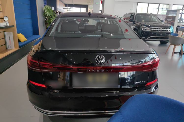 Used Volkswagen Passat 2026 Model, Outstanding 380TSI Xingkong Longteng Edition
