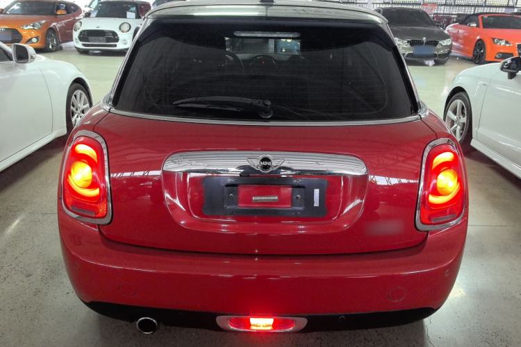 Used MINI 2016 1.5T COOPER Pioneer Edition Five-Door Model Rear