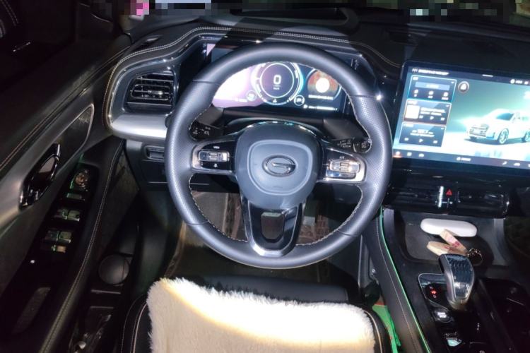 Used GAC Trumpchi GS8 2022 Dual-Engine Series 2.0TM Two-Wheel Drive Prestige Edition (7 Seats)
