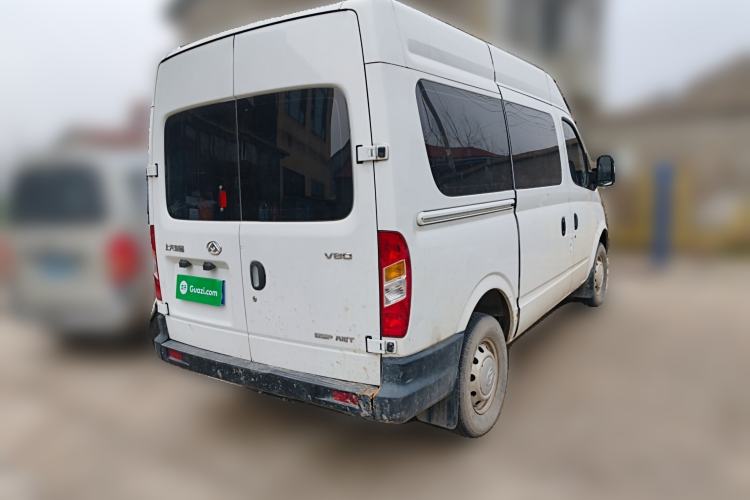 Used SAIC MAXUS Xintu V80 2019 2.5T Classic AMT Aoyuntong Facelifted Short-Wheelbase Mid-Roof 5/6-Seater